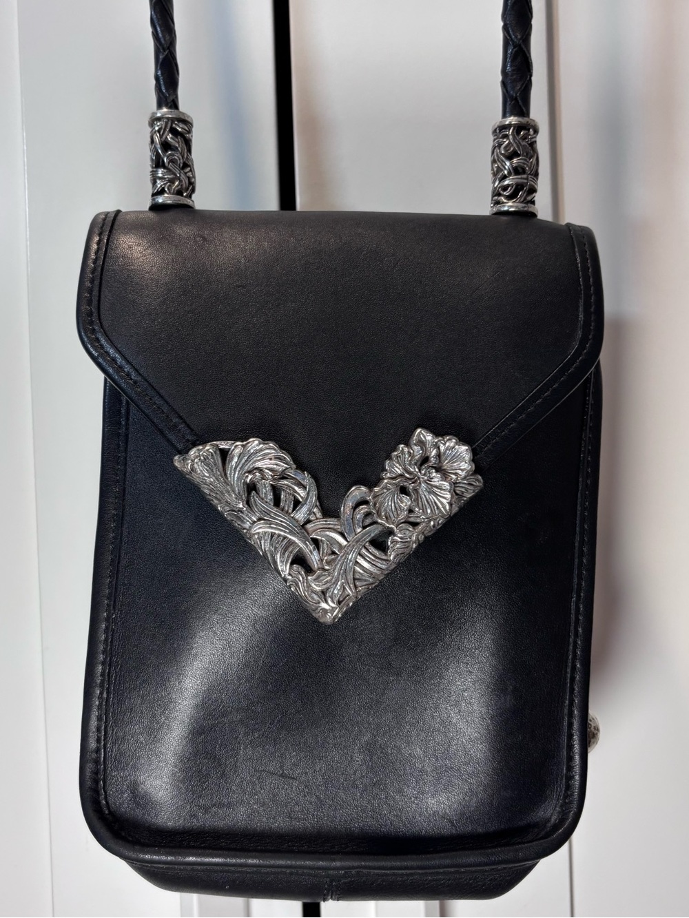Brighton Vintage Black Leather Crossbody Bag Floral Silver Hardware Heart Purse